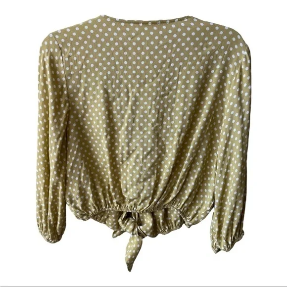 By Together Lime Tie-Front Crop Blouse 3/4 Sleeve - Picture 3 of 9